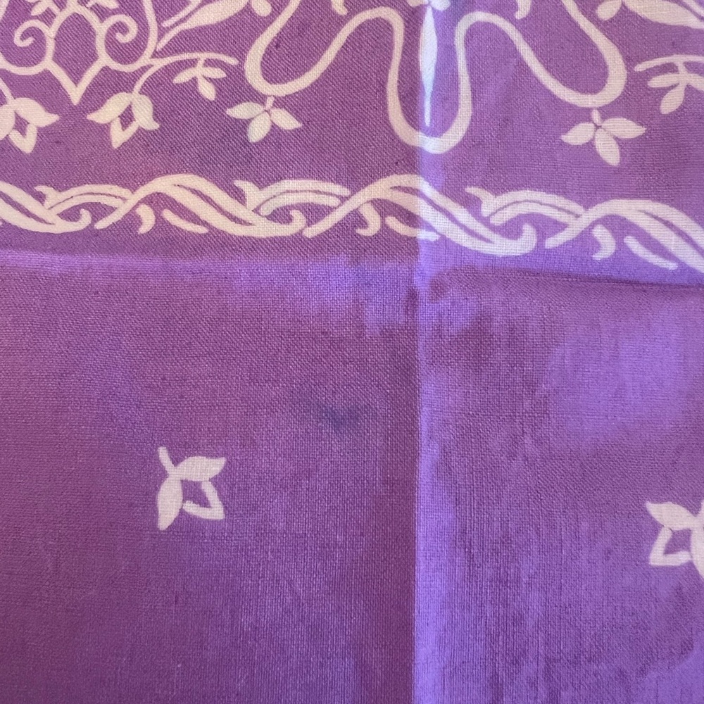 Purple White Paisley Bandana Rhinestone Bling Cotton Western Cowgirl Scarf 21.5" - Picture 3 of 5